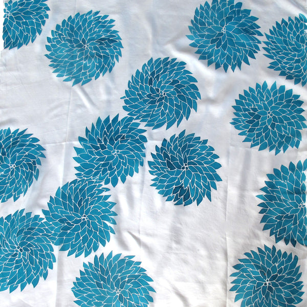 Turquoise Chrysanthemum